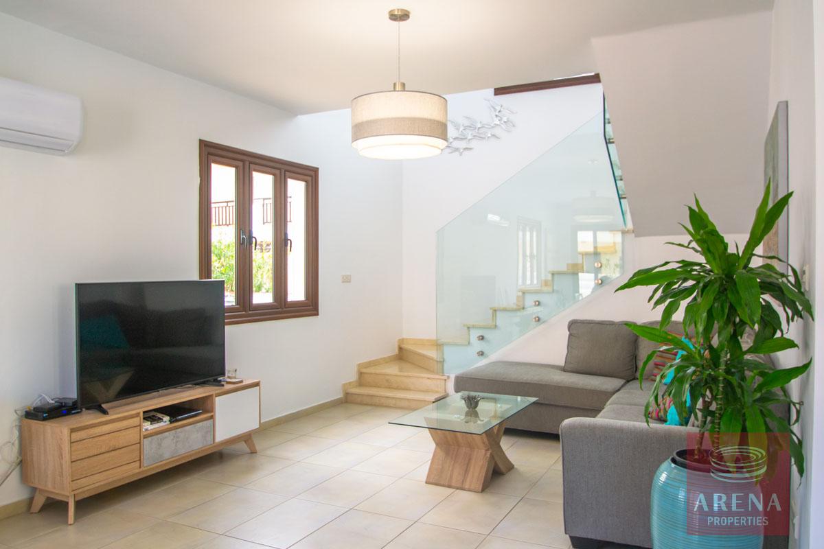 4 bed villa in Pernera - living area