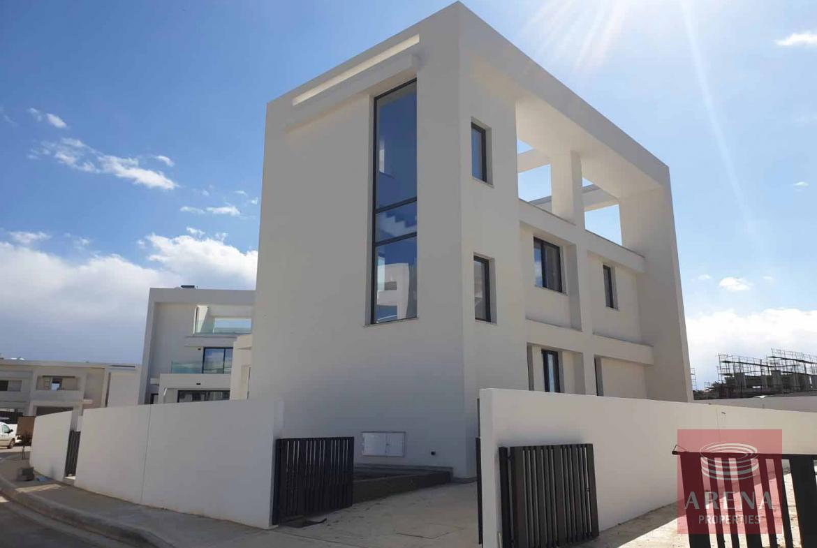 New villa in Pernera