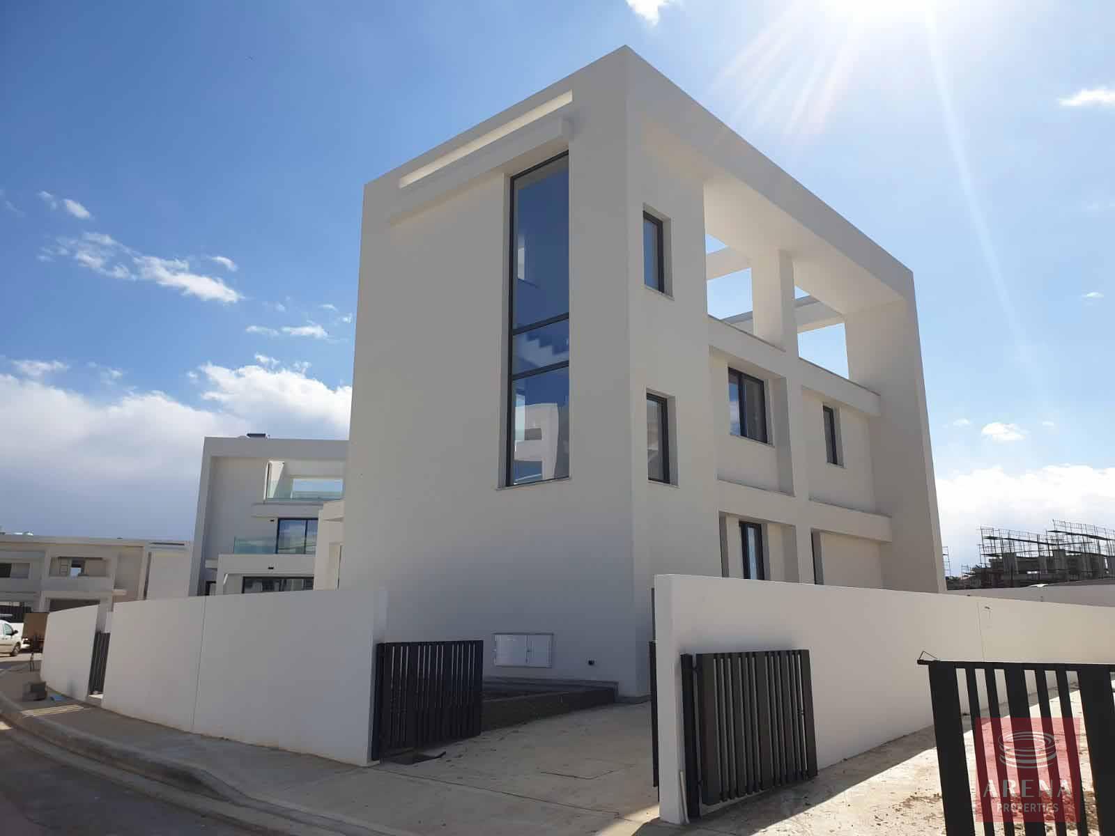 New villa in Pernera