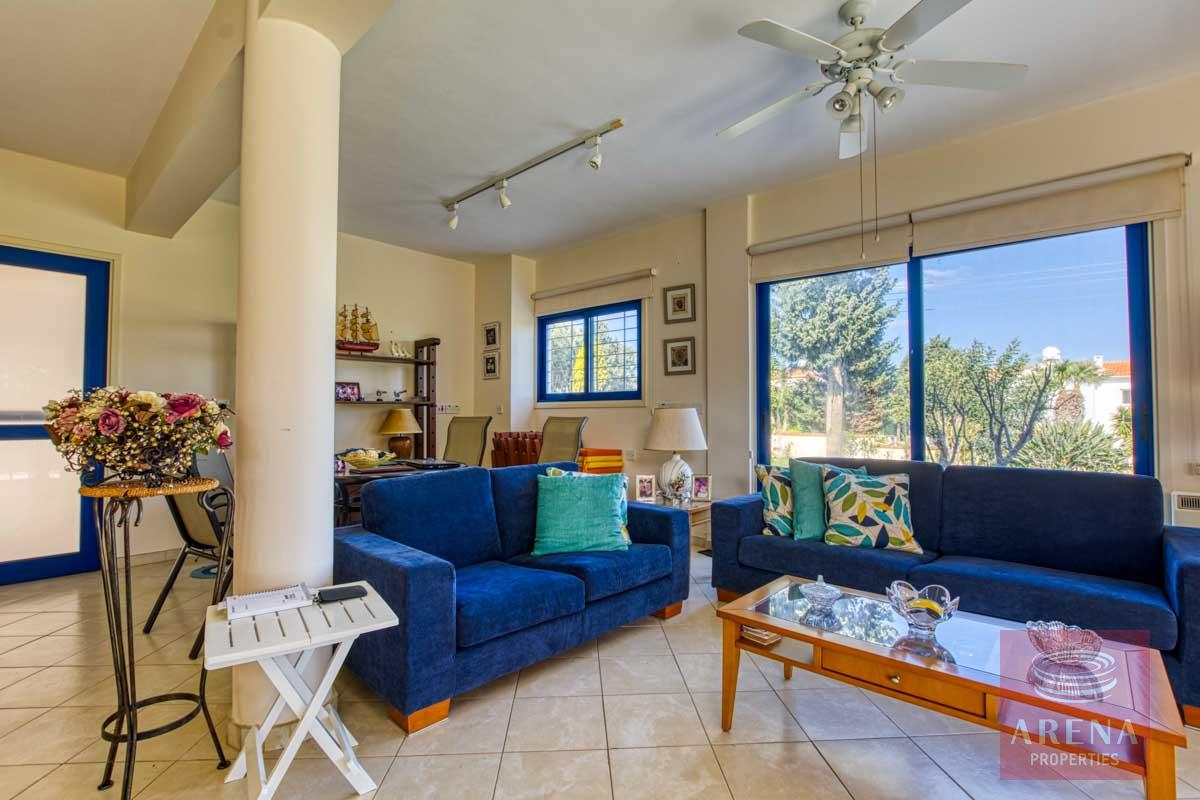6 bed villa in Protaras - sitting area