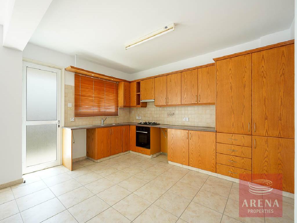 3 Bed apt in Agios Nikolaos - kitchen