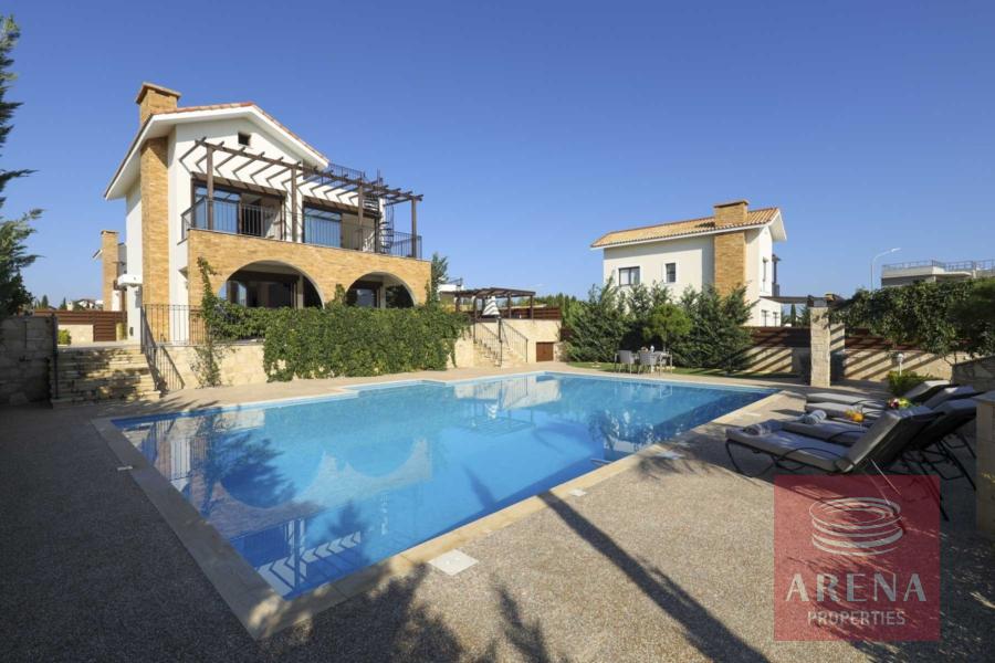 Beautiful villa in Ayia Thekla for sale