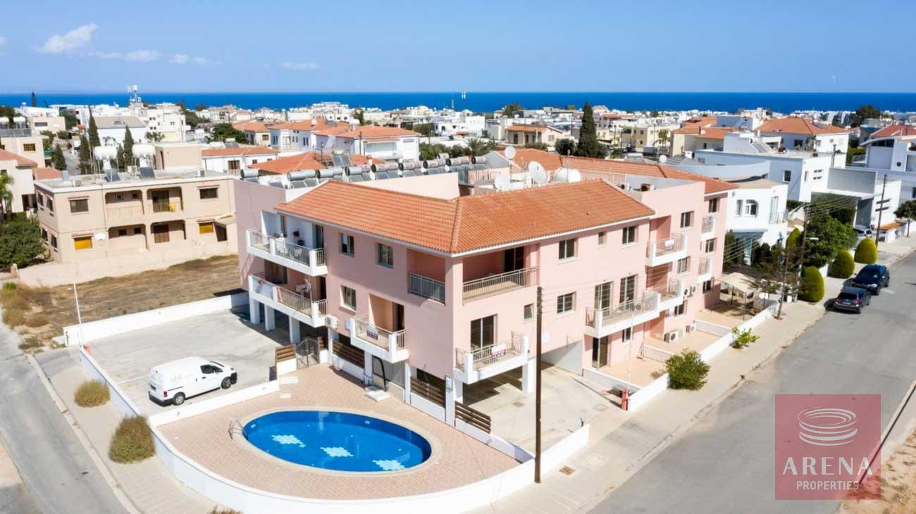 Apartment with Deeds in Paralimni