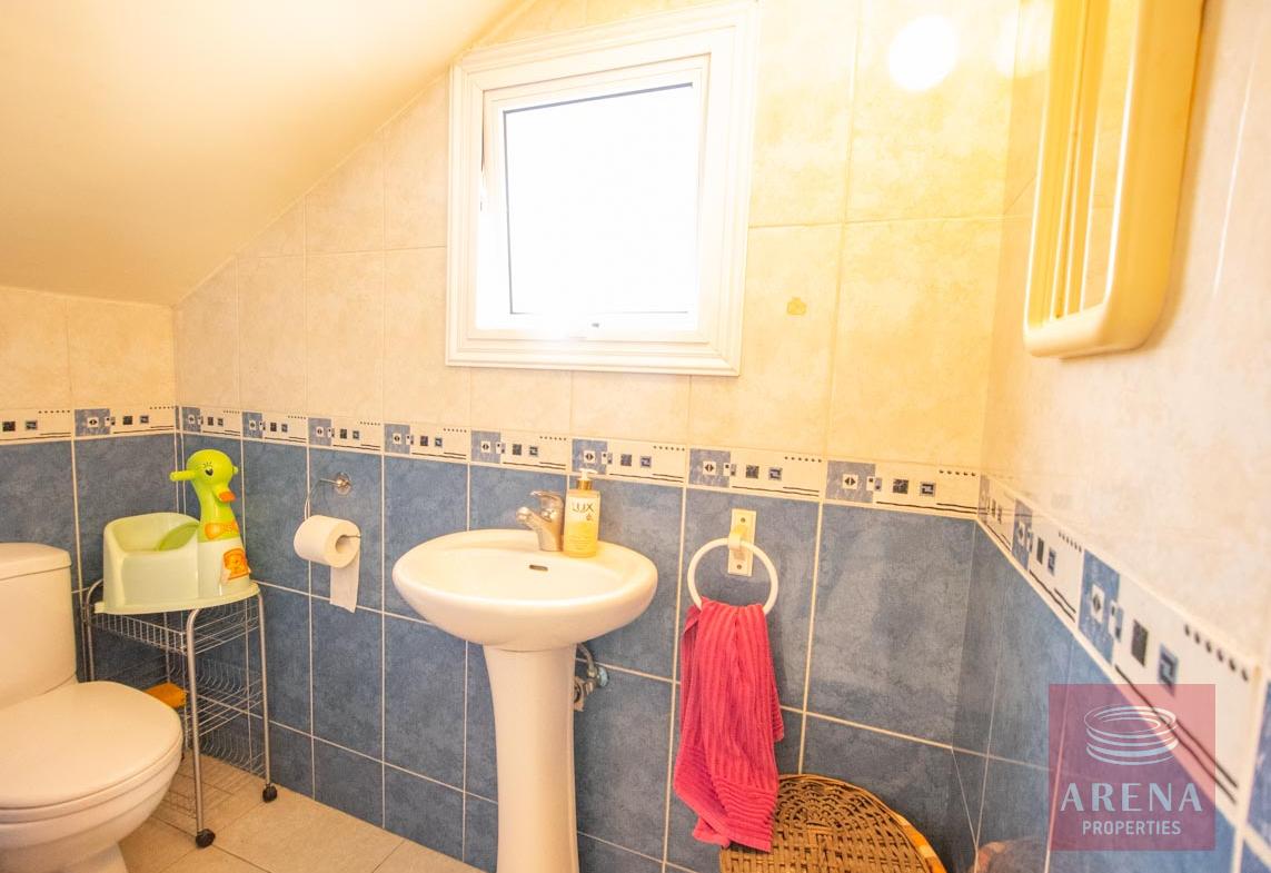 House in Pervolia - bathroom