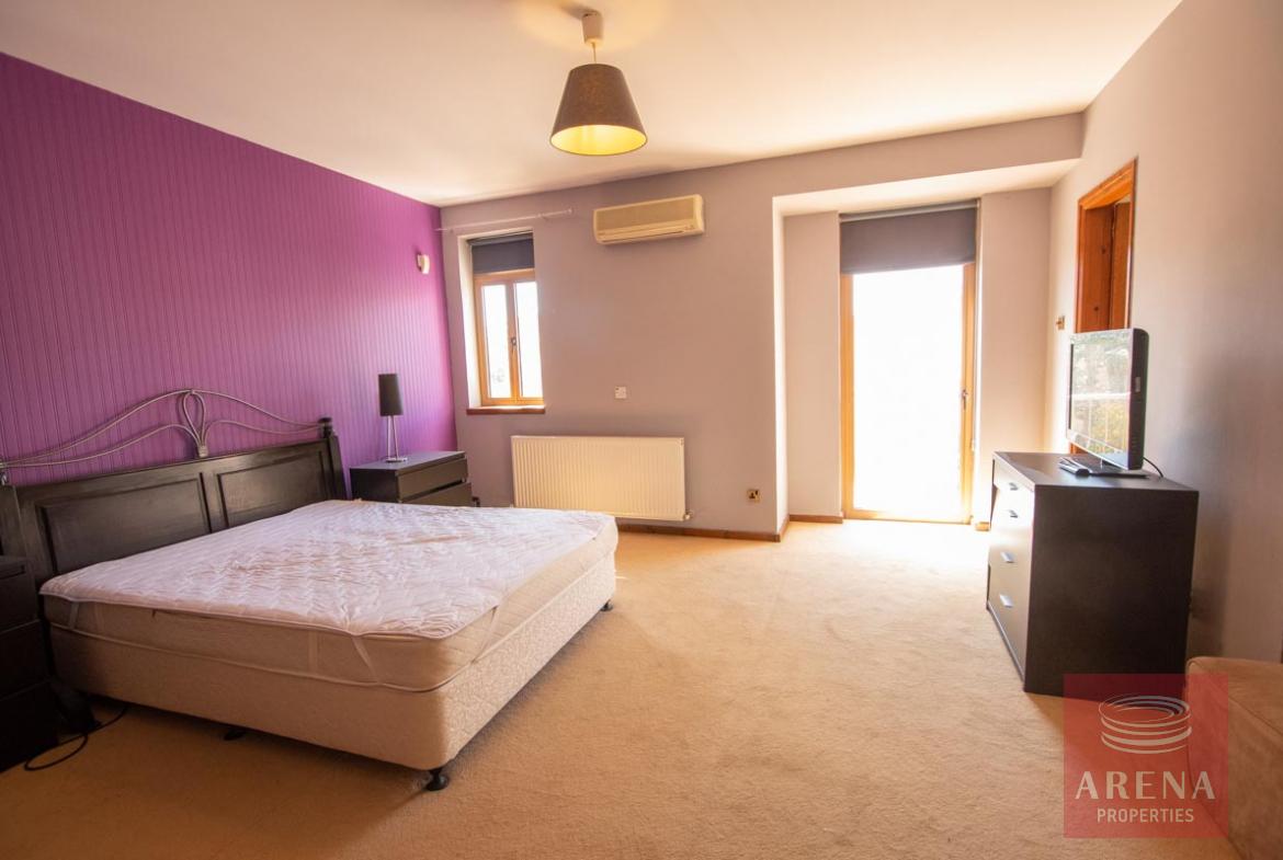 4 Bed Villa in Aradippou - bedroom