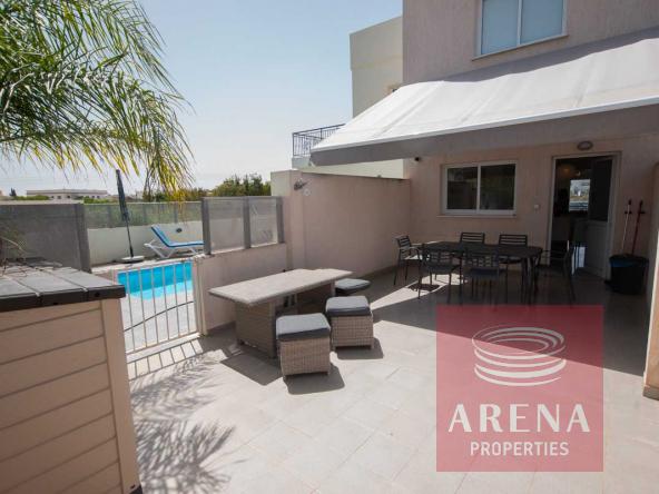Townhouse in Paralimni for sale