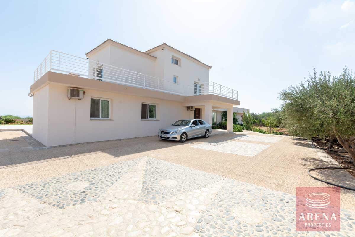4 bed villa in Protaras for sale