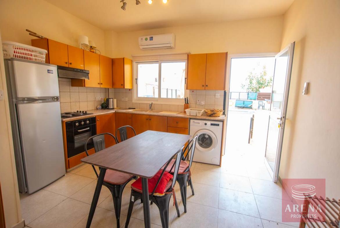House in Pervolia - kitchen