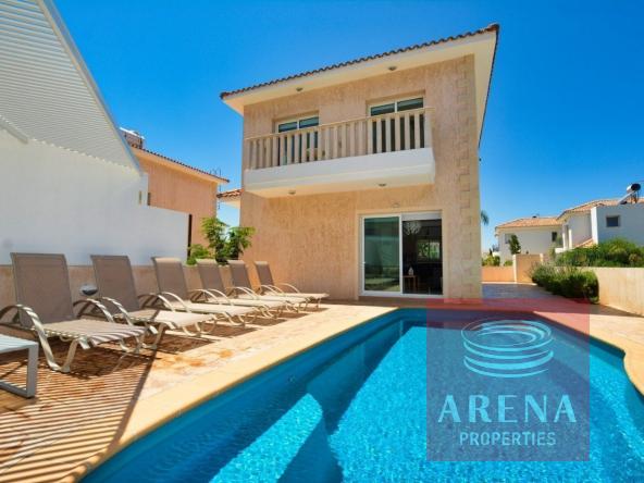 1 VILLA IN PERNERA 5207