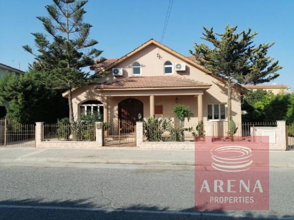1 Villa for sale in Aradippou 5475
