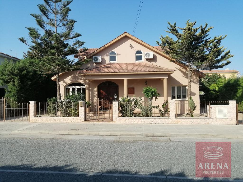 1 Villa for sale in Aradippou 5475