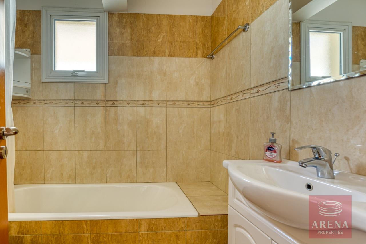3 Bed Apartment in Kapparis with Deeds - bathroom