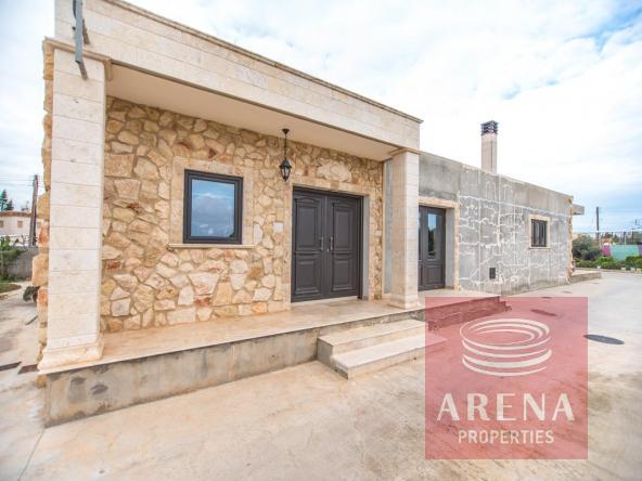 1 4 bed bungalow for sale in sotira