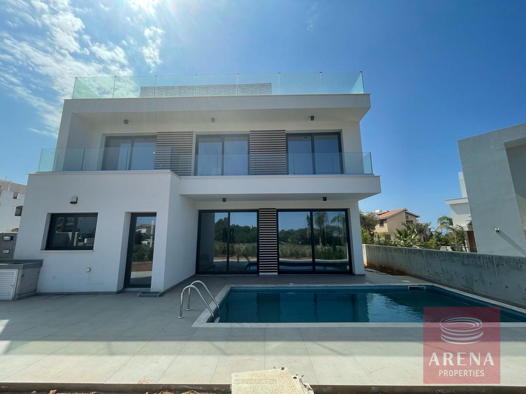 New 3 Bed Villa in Ayia Triada
