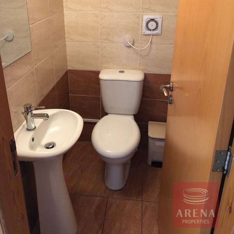 Townhouse for rent in Xylofagou - guest wc