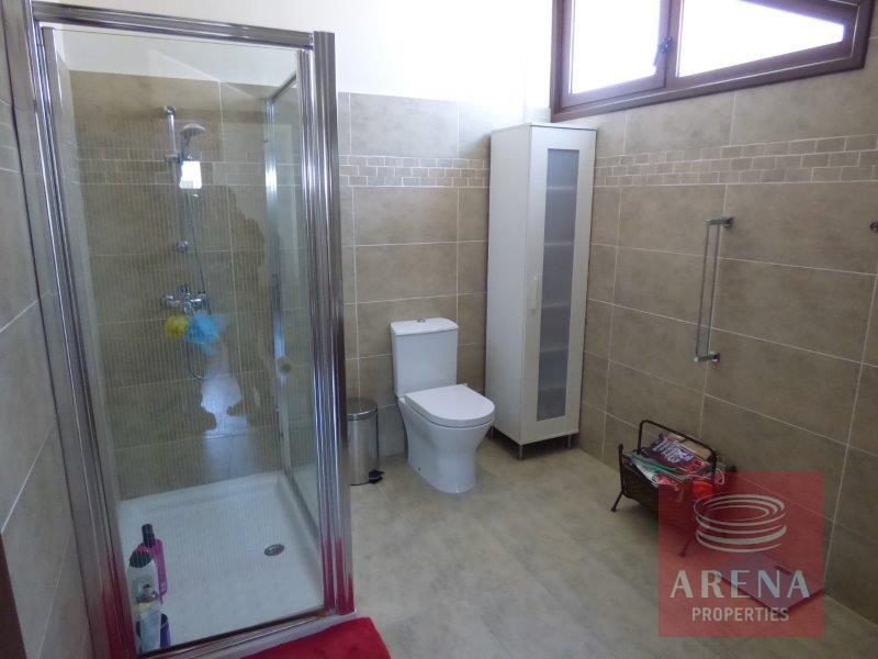 5 Bed House in Aradippou - en-suite