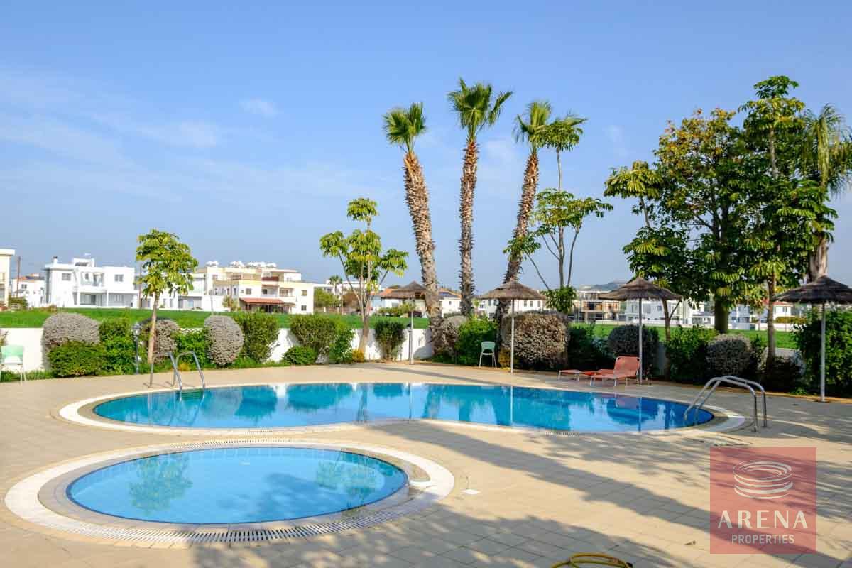 1 BED APT IN lIVADIA FOR SALE