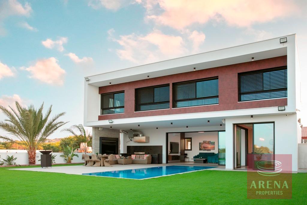 5 Bed Villa in Protaras for sale