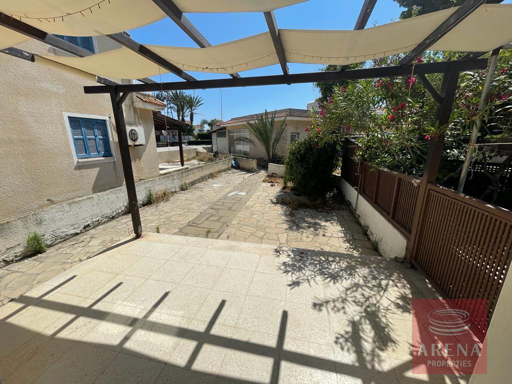 Semi-detached villa in Pervolia for sale