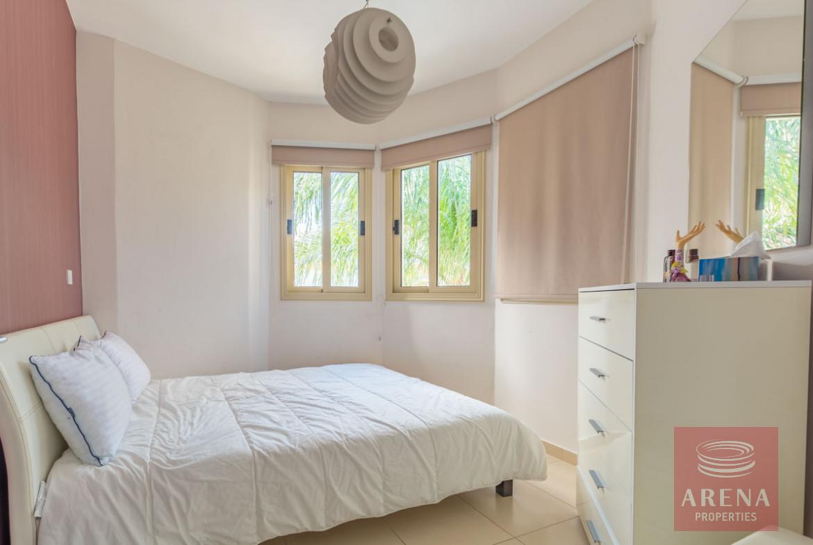 Villa for sale in Pernera - bedroom