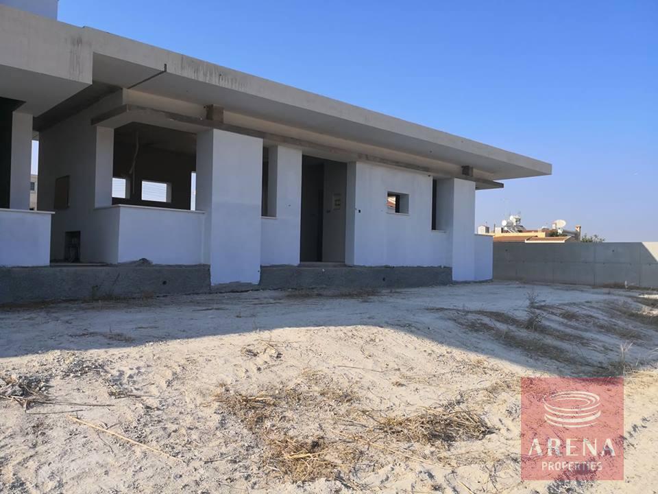 4 Bed Villa in Kiti to buy