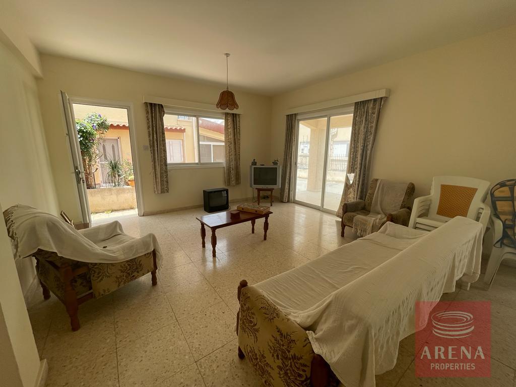 House in Mazotos for Rent - living area