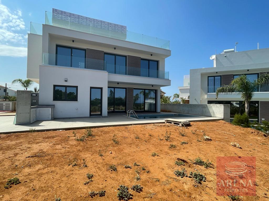 New 3 Bed Villa in Ayia Triada to buy