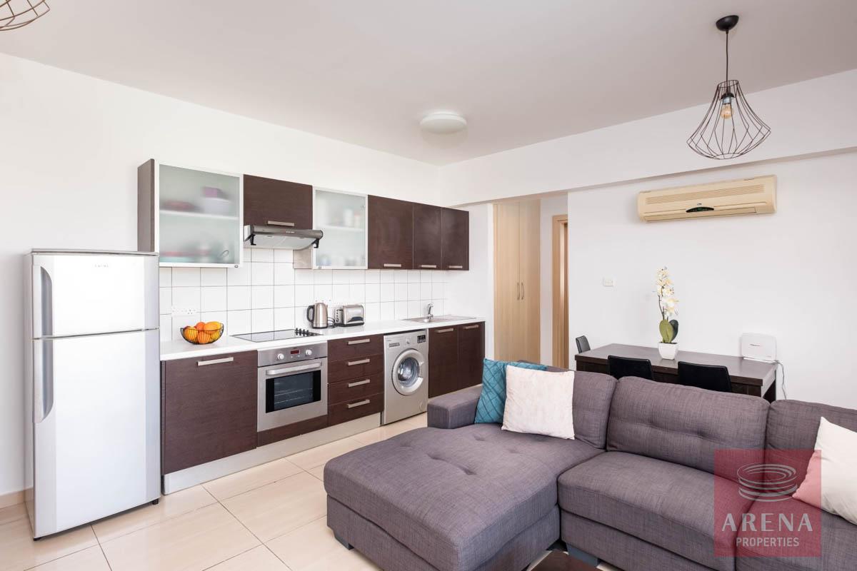 1 BED APT IN lIVADIA - KITCHEN