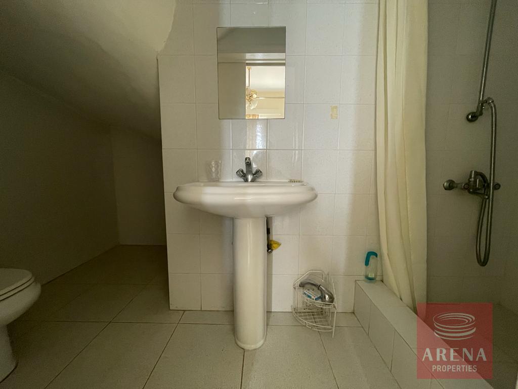 House in Mazotos for Rent - en-suite