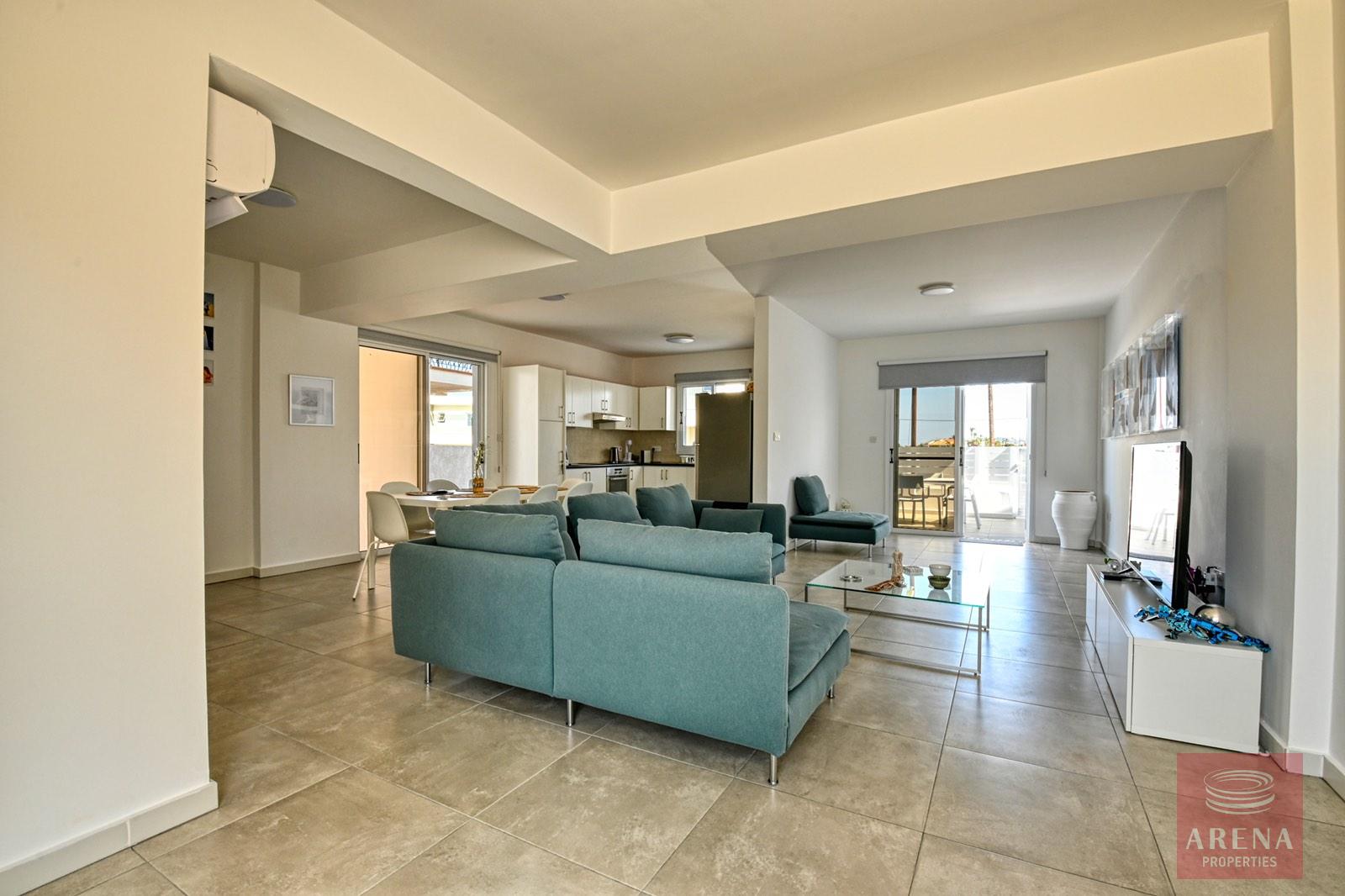 House with Deeds in Paralimni - sitting area