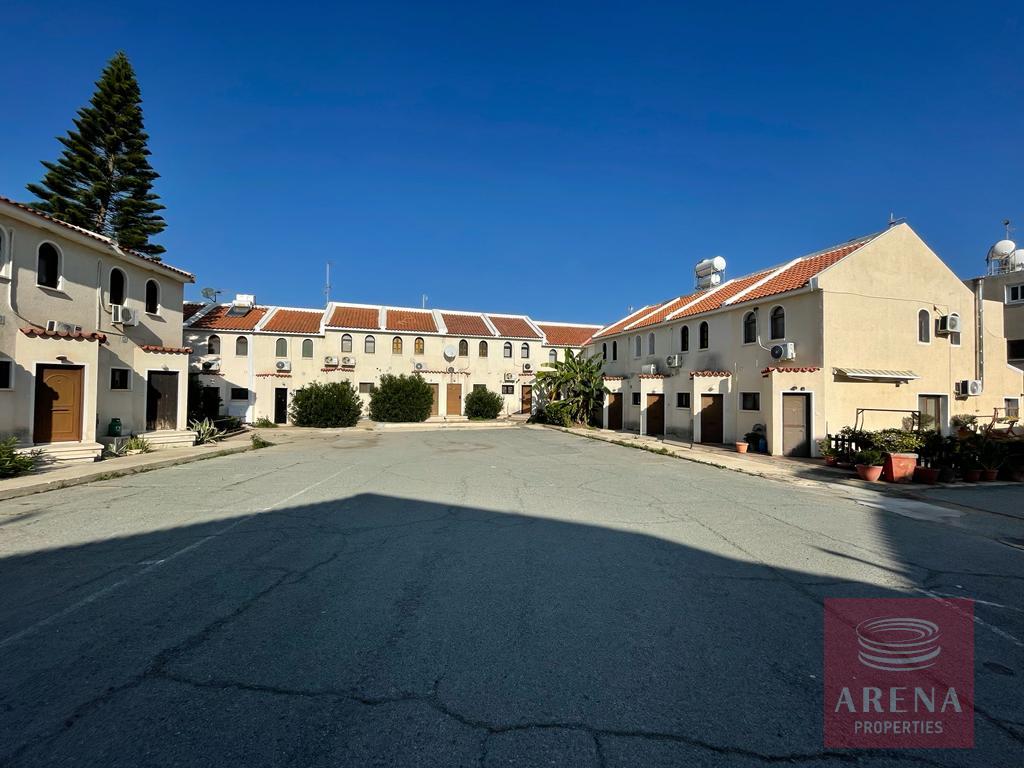 1 townhouse in kapparis with deeds 6230