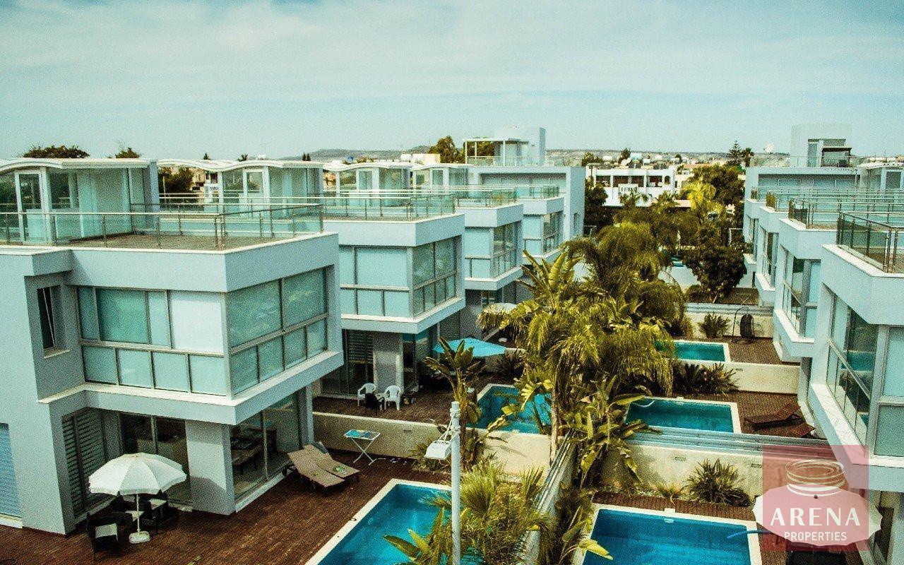 1 villa larnaca 3909