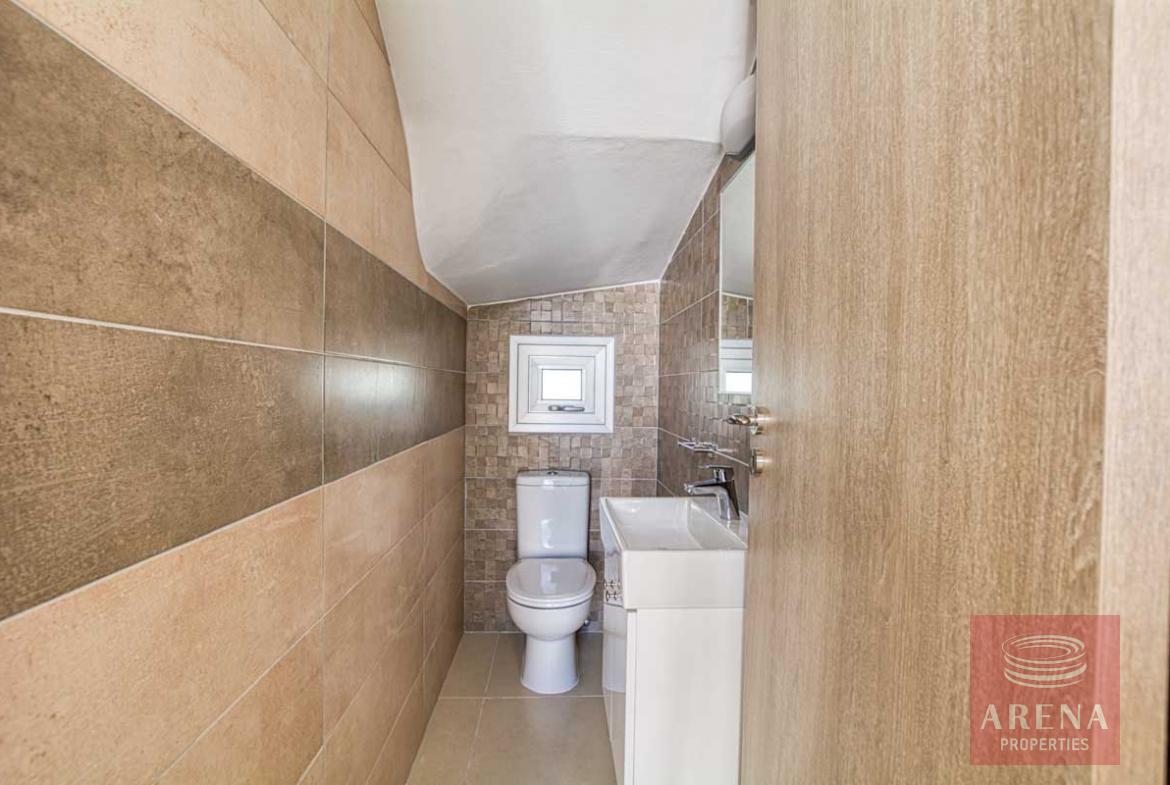 Kapparis villa for sale - guest wc