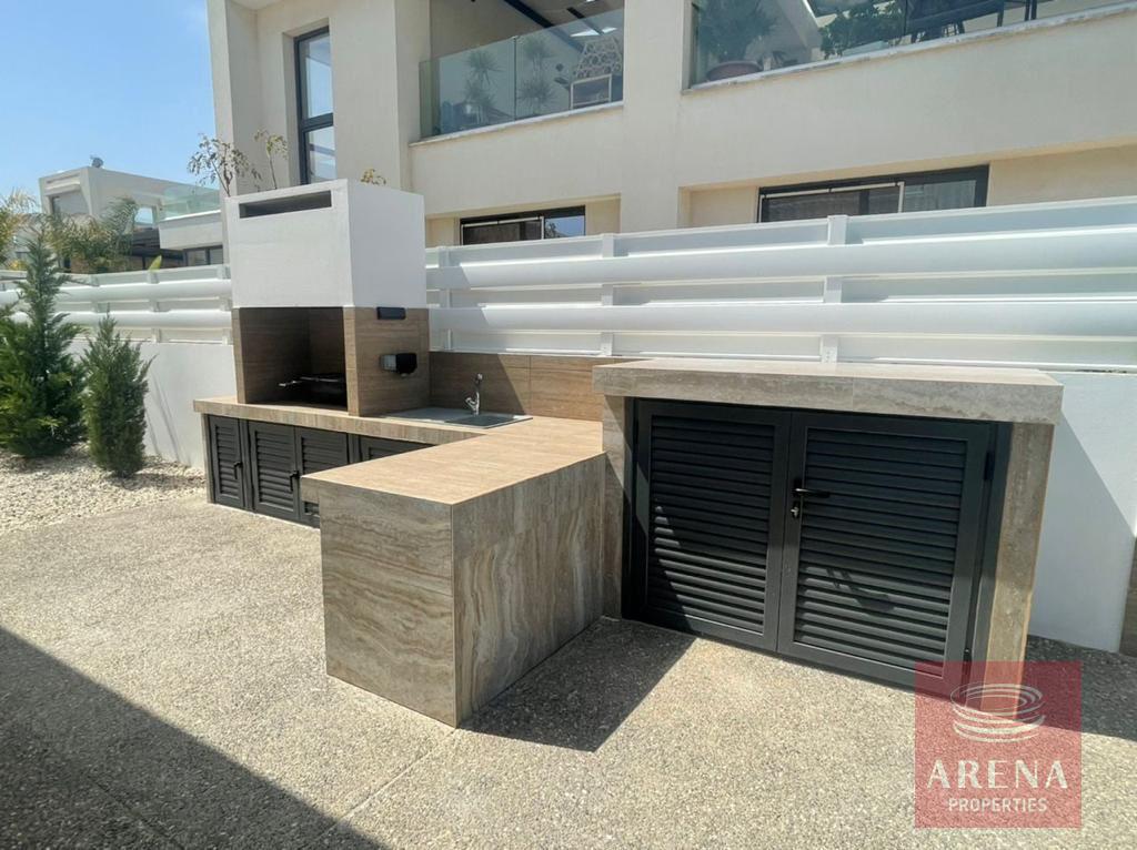 3 Bed Bungalow in Pernera - bbq