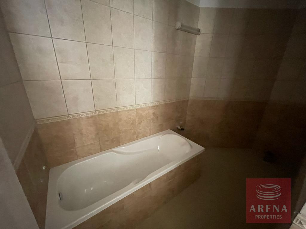 1 Bed Apt in Kapparis with Deeds - bathroom