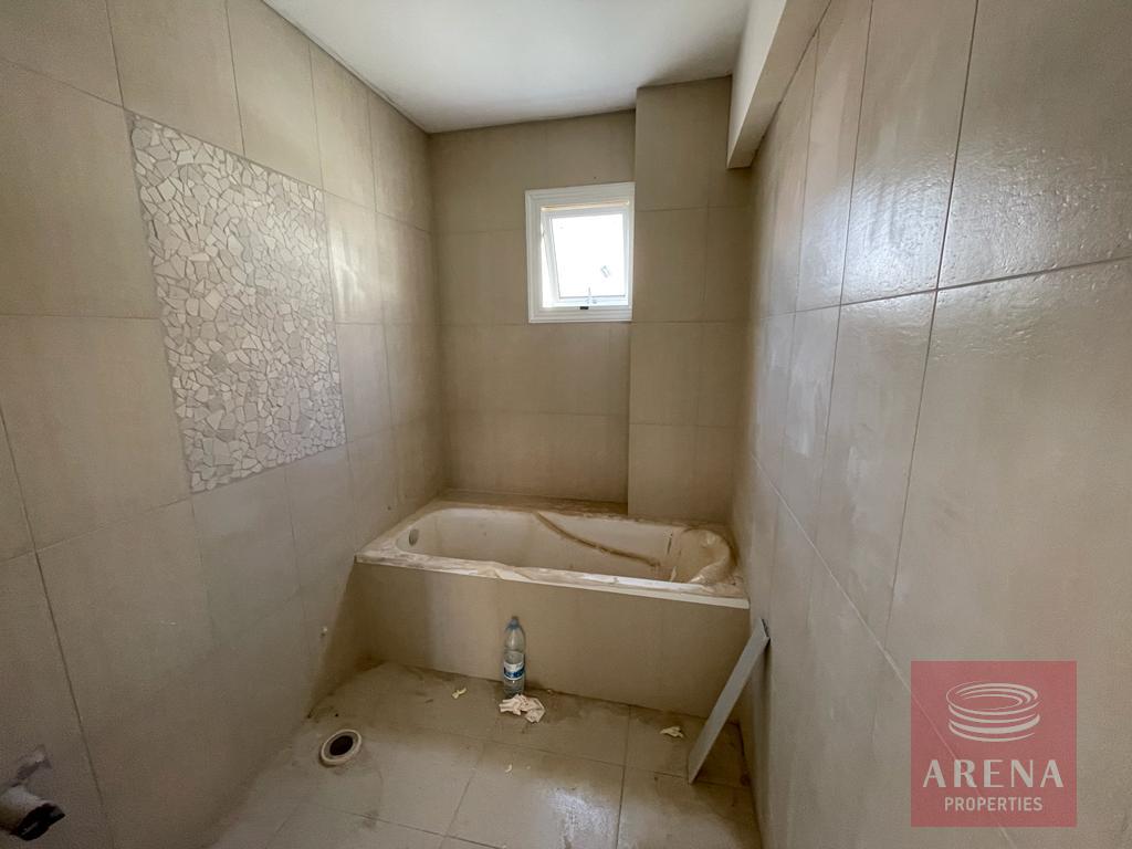 Apt to Buy in Kapparis - bathroom