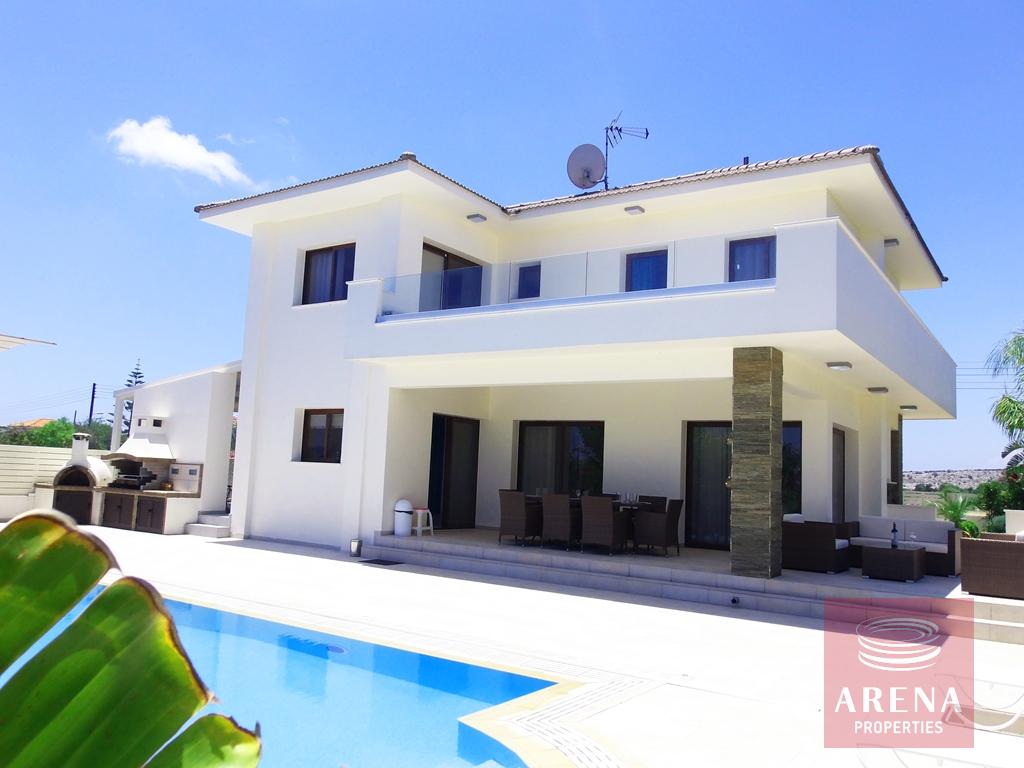 4 Bed Villa in Cape Greco for sale