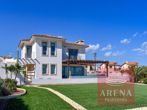 2 SEAFRONT VILLA FOR SALE IN AYIA THEKLA 3147