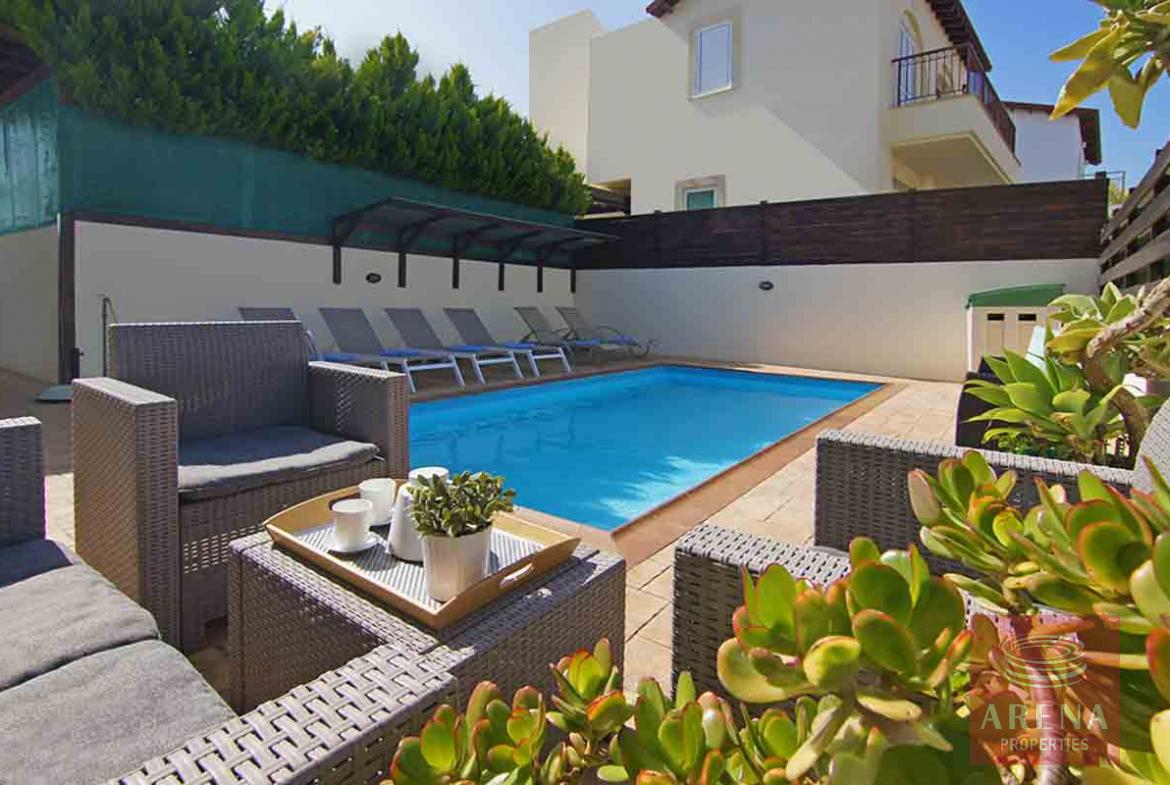 Villa resale Pernera - pool