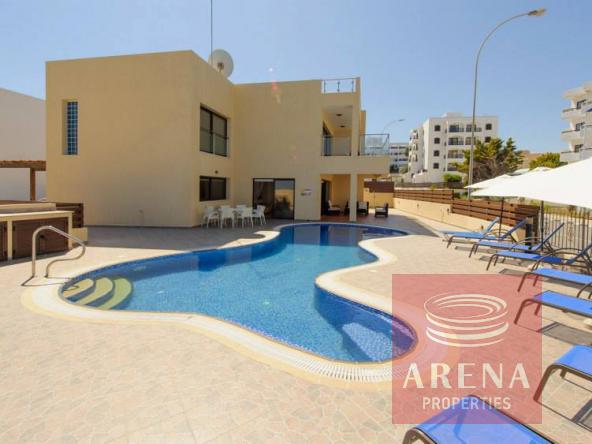 2587 1 pool