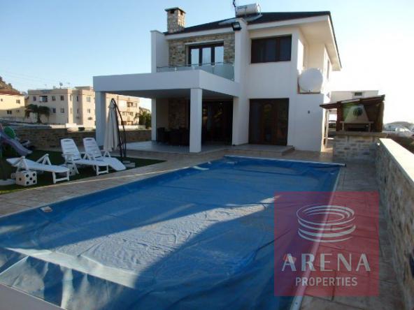 2764 villa to buy