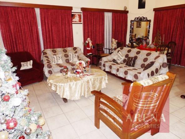 2922 living room