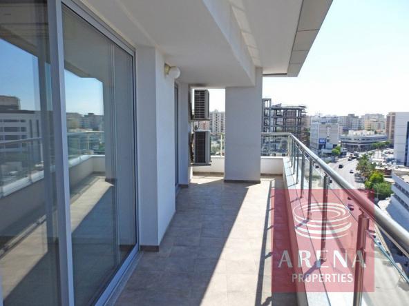 3693 balcony