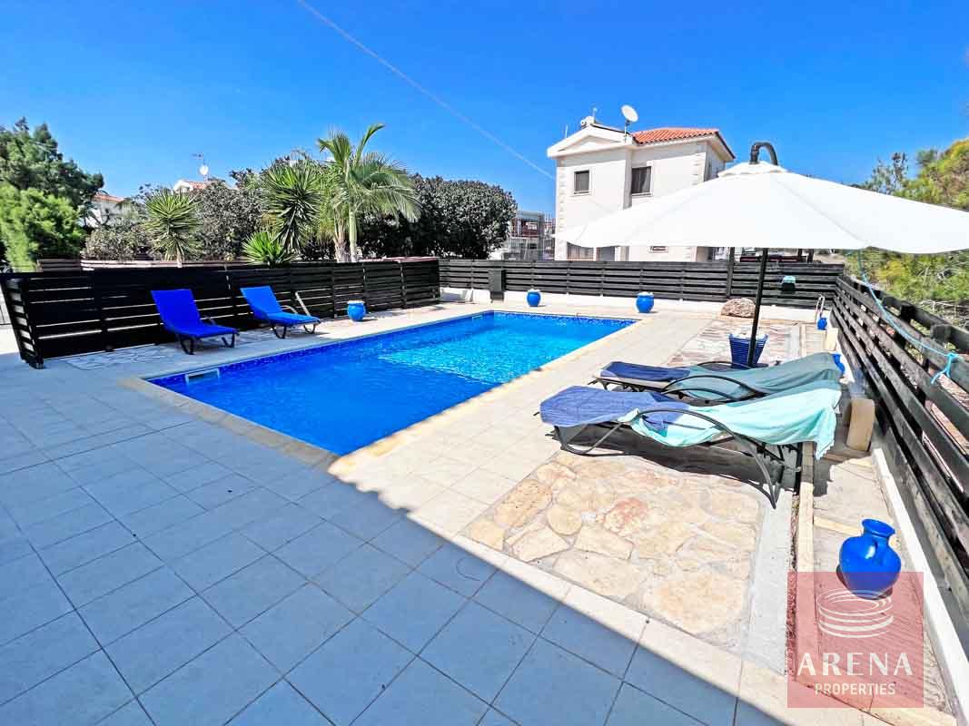 2 Bed Villa in Ayia Thekla - swimming pool