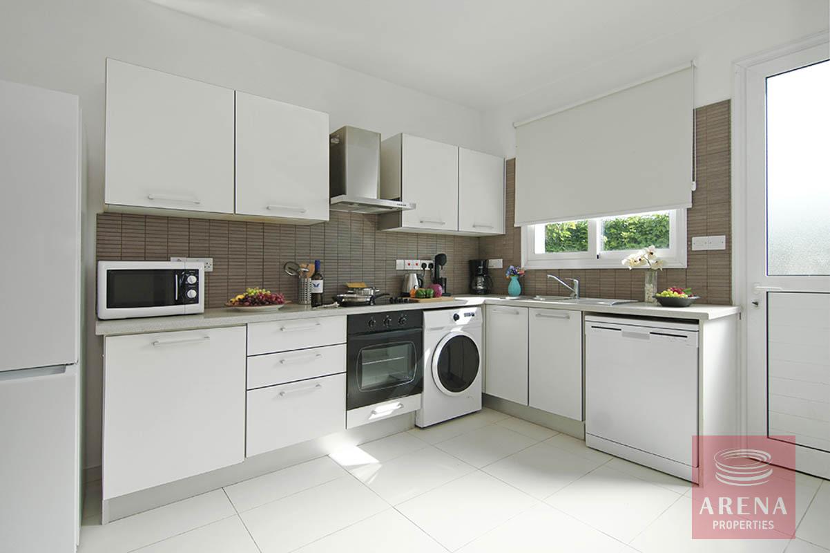 Villa resale Pernera - kitchen