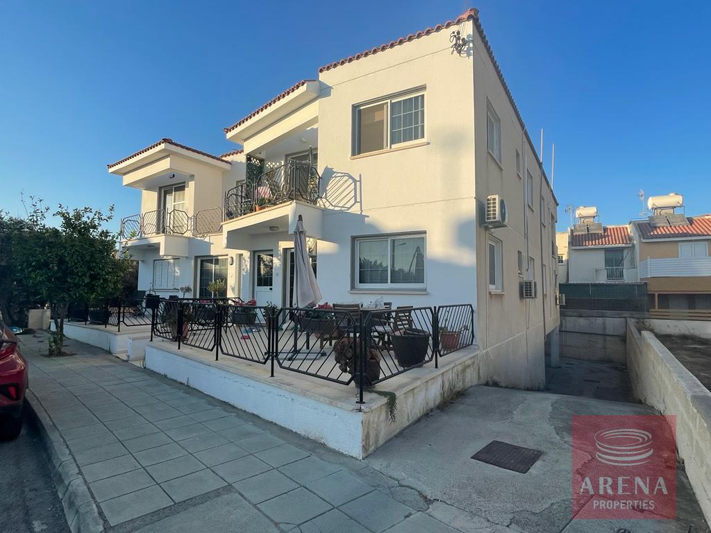 2 Bed Apt for rent in Paralimni