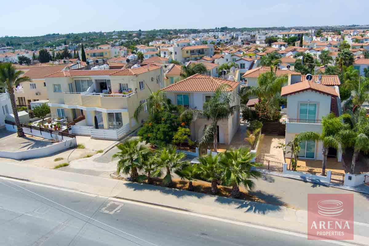 Villa for rent in Pernera