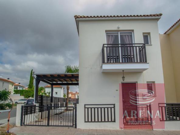 1 Villa for rent pernera 5240