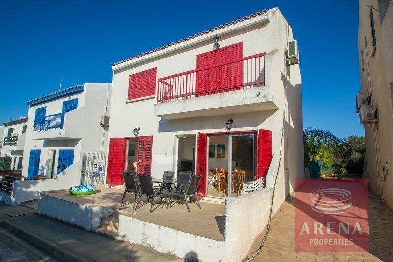 1 house for rent 3704