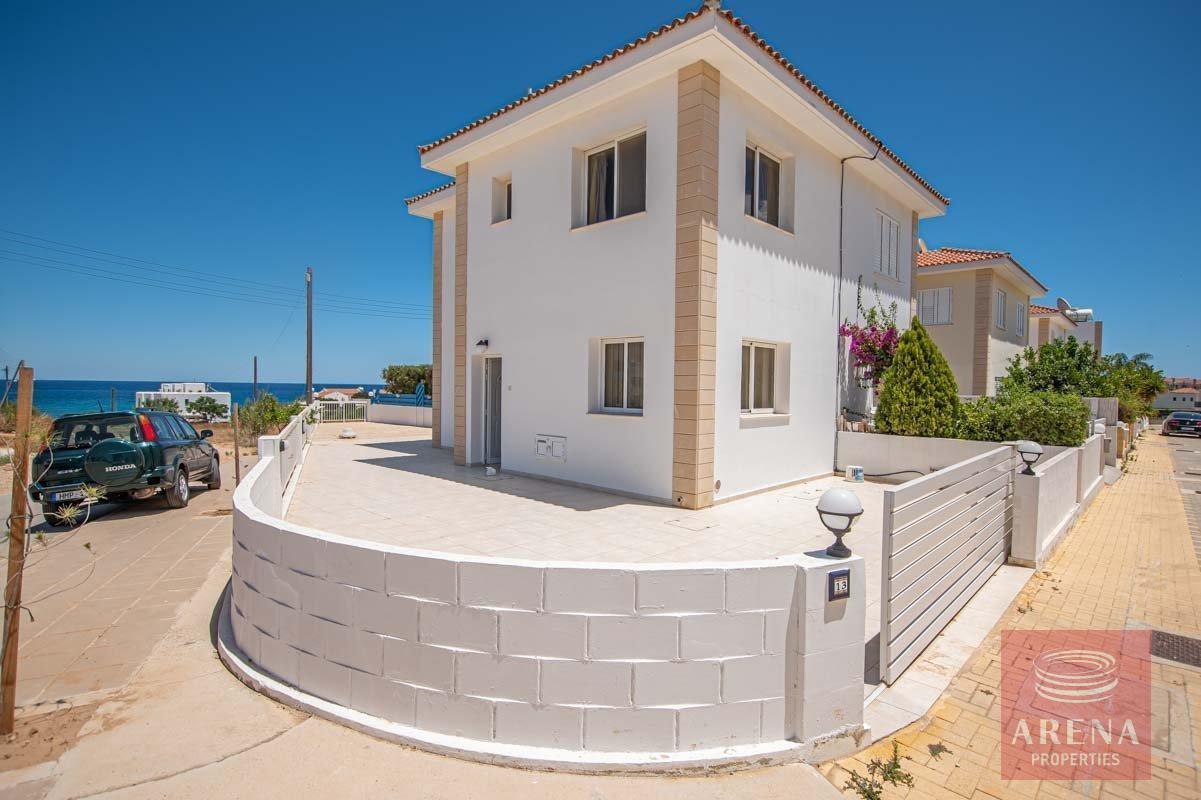 1 villa for rent kapparis 5152